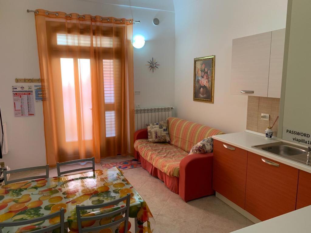 Casa Sul Porto Imbarco Tremiti Apartment Termoli Bagian luar foto